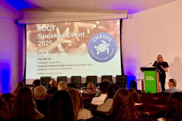 Photo of Sarah Puntan-Galea opening the Chagos Speaker Event 2025 to the crowd